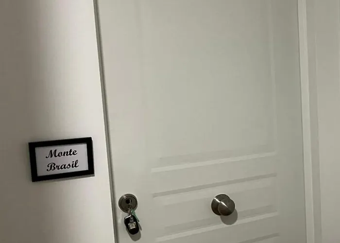 Cristal 1 Esq Monte Brasil Апартаменты Ангра-ду-Эроижму